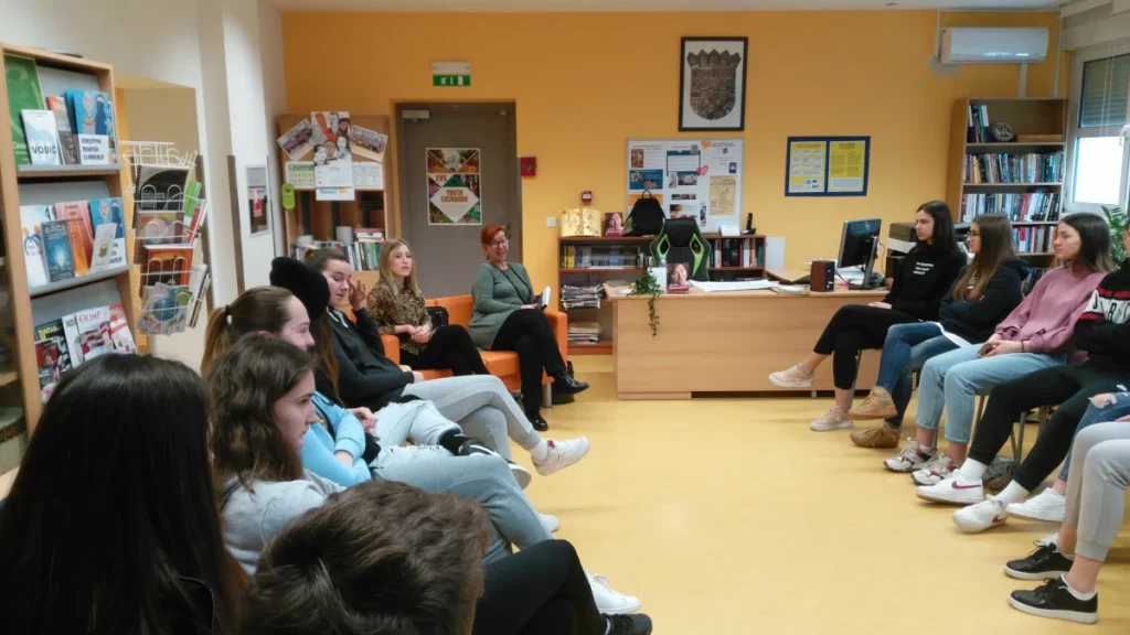 Literarno druženje u knjižnici